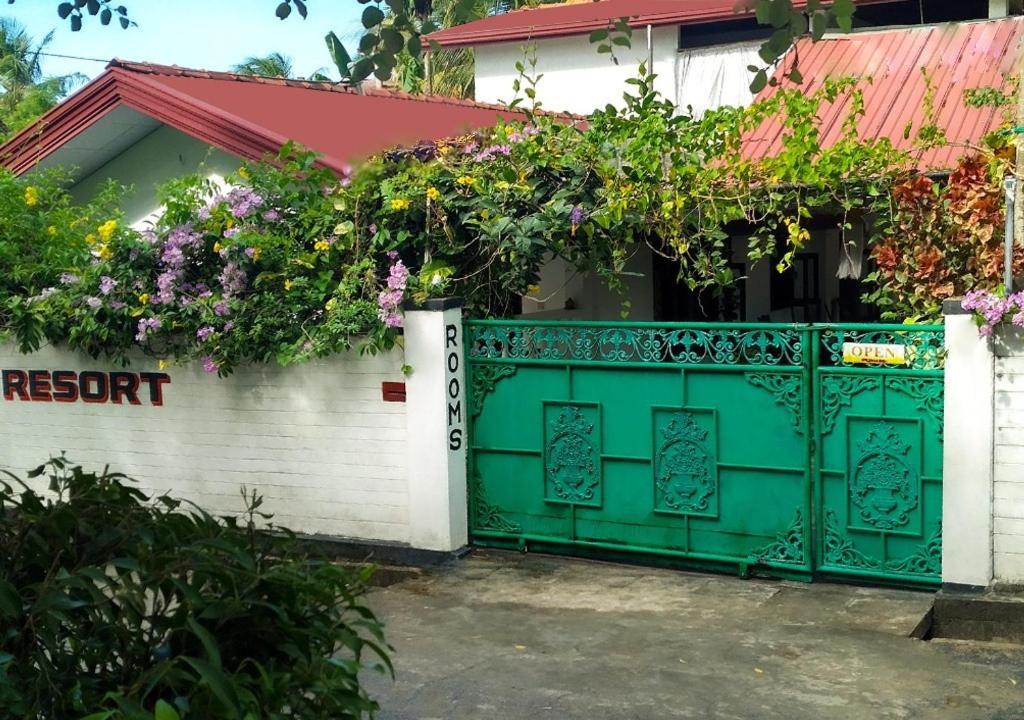 Sheen Holiday Resort Тангалла Экстерьер фото